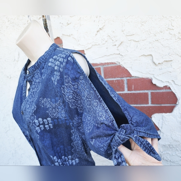 SMALL women FREE PEOPLE short sleeve open shoulder blue Jumpsuit Denim Chambray - Picture 5 of 16